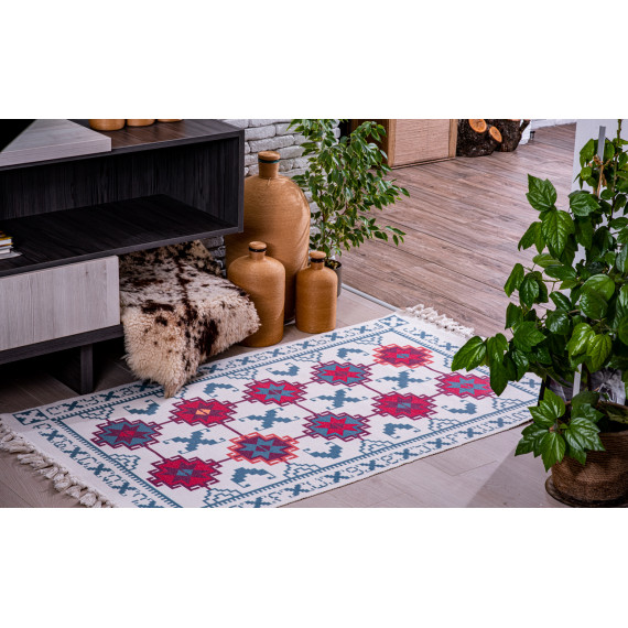 Rug - Isrispiruli, 2 image Rug - Isrispiruli, 2 image