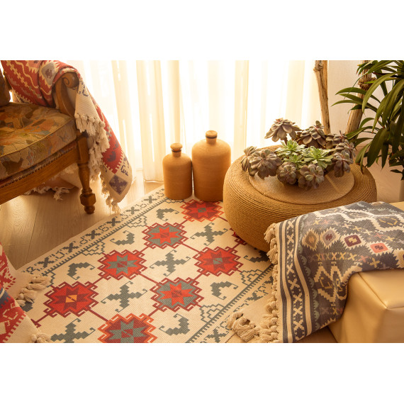 Rug - Isrispiruli, 4 image Rug - Isrispiruli, 4 image