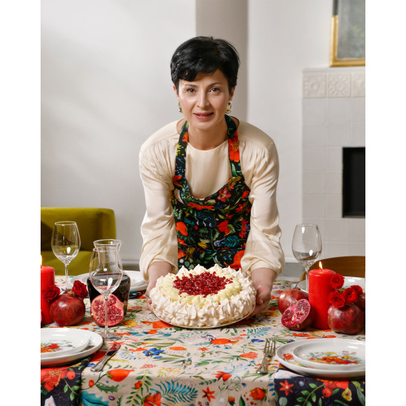 Apron - Pomegranates garden - Black, 2 image Apron - Pomegranates garden - Black, 2 image