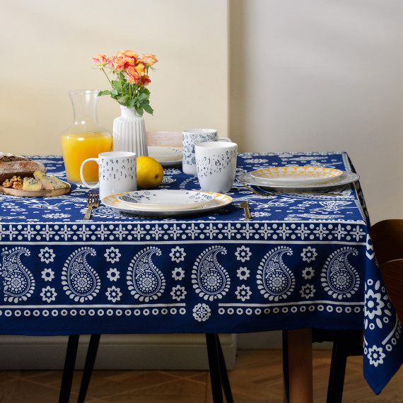 სუფრა - კალა - ლურჯი, ზომა: 140 x 140 სმ, აირჩიეთ მასალა: პოლიესტერი, 3 სურათი სუფრა - კალა - ლურჯი, ზომა: 140 x 140 სმ, აირჩიეთ მასალა: პოლიესტერი, 3 სურათი